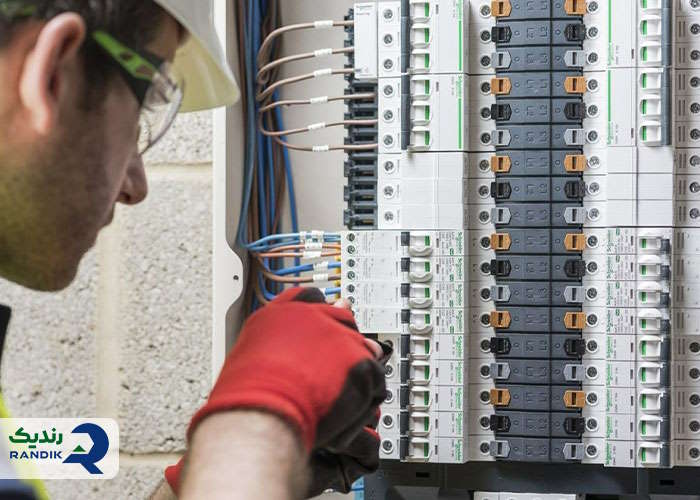 عیبیابی تابلو برق بالابر